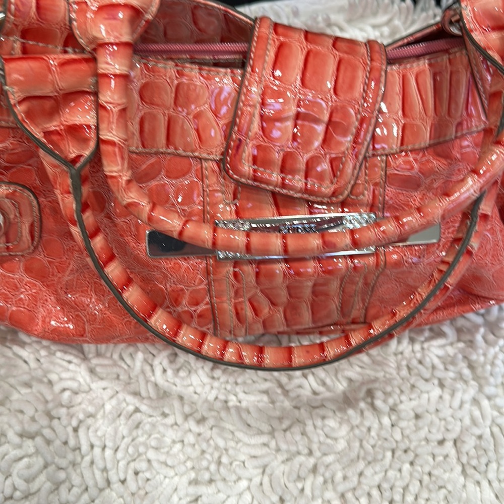Guess Handbag - Picture 5 of 9